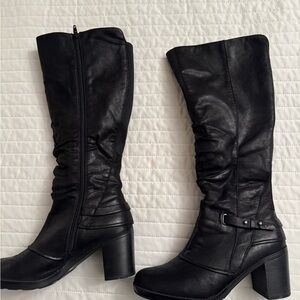BareTraps Black Heeled Boots